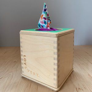 Lovevery | Magic Tissue Box + Tissues